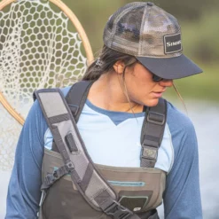 Simms Womens Solarflex Longsleeve Crewneck Sale -Simms || Orvis || Patagonia Sales 2023 12891 435 SolarFlex LS Crewneck lifestyle S22 1680x 41a810d3 03e0 495e 9503 bba92f4b341c