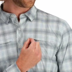 Simms Bugstopper Longsleeve Shirt Plaid -Simms || Orvis || Patagonia Sales 2023 211 simms bugstopper longsleeve shirt plaid steel blue storm ombre classic plaid 04 scaled