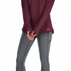 Simms Women's Heavyweight Baselayer Hoody -Simms || Orvis || Patagonia Sales 2023 212 simms womens heavyweight baselayer hoody mulberry 06 scaled