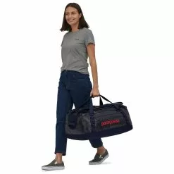 Patagonia Black Hole Duffel 55L -Simms || Orvis || Patagonia Sales 2023 231 patagonia black hole duffel 55l classic navy 03