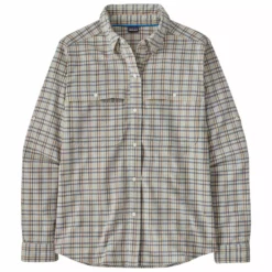 Patagonia Women's Early Rise Stretch Shirt -Simms || Orvis || Patagonia Sales 2023 231 patagonia womens early rise stretch shirt santa cruz wool white 01