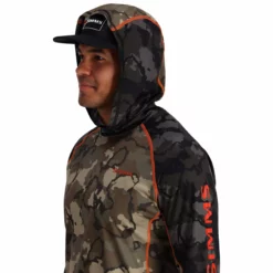 Simms Challenger Solar Hoody -Simms || Orvis || Patagonia Sales 2023 231 simms challenger solar hoody r camo olive drab r camo carbon 04 scaled