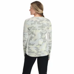 Simms Women's SolarFlex Crew -Simms || Orvis || Patagonia Sales 2023 231 simms womens solarflex crew woodland camo cinder 03 scaled