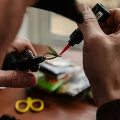 Loon Outdoors LOON UV CLEAR FLY FINISH - THIN -Simms || Orvis || Patagonia Sales 2023 UV Clear Fly Finish alt 1 1000x 6ac9fddc c4b1 4887 a89a ee7da17842ff