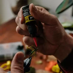 Loon Outdoors LOON FLUORESCING UV CLEAR FLY FINISH 1/2 Oz -Simms || Orvis || Patagonia Sales 2023 UV Clear Fly Finish alt 2 1000x b0d3ddbe 8058 46fa b6ff 2fac017de674