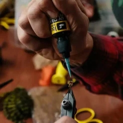 Loon Outdoors LOON UV CLEAR FLY FINISH - THIN -Simms || Orvis || Patagonia Sales 2023 UV Clear Fly Finish alt 4 1000x 012a2188 e9bf 4c49 8f2f 416d11b84768