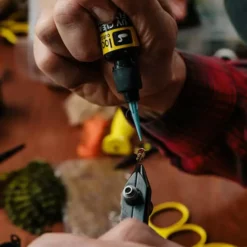 Loon Outdoors LOON UV CLEAR FLY FINISH - THICK -Simms || Orvis || Patagonia Sales 2023 UV Clear Fly Finish alt 4 1000x 5f3f9f10 ebb6 444e 8983 e63ec063a41c