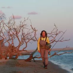 Fishpond Encampment Lumbar Pack -Simms || Orvis || Patagonia Sales 2023 schuster encampment 1100x adeb2fc1 f583 4238 a26c 366167a51f62